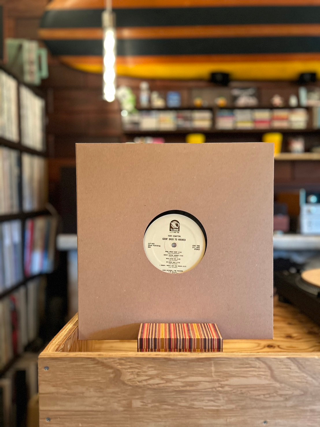 TONY COMPTON / GOIN' BACK TO WAIMEA