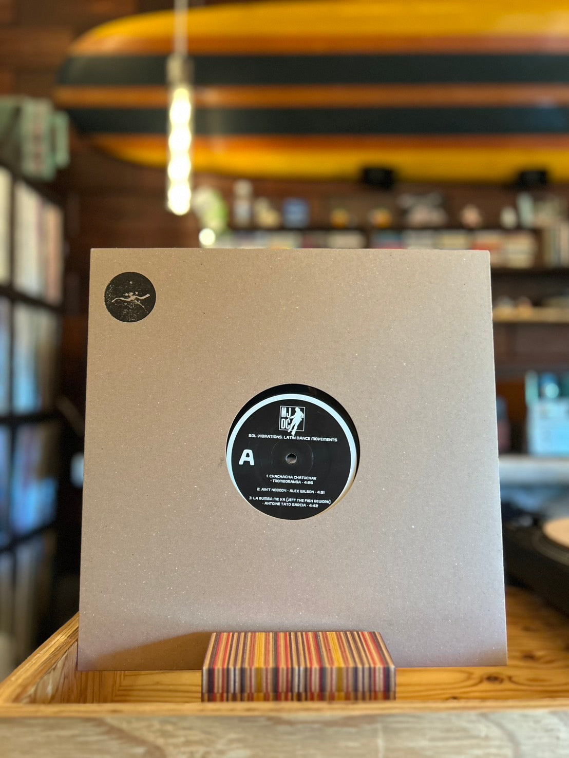 SOUL VIBRATIONS LATIN DANCE MOVEMENTS / COMPILED BY JEFF THE FISH