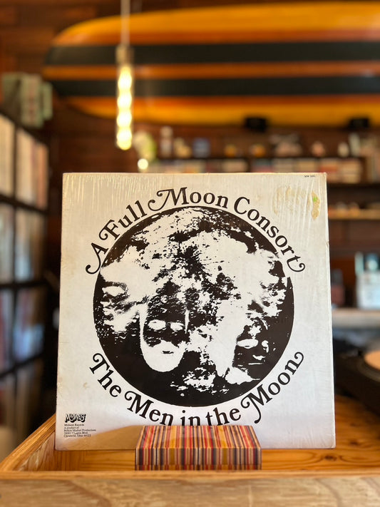 A FULL MOON CONSORT / THE MEN IN THE MOON