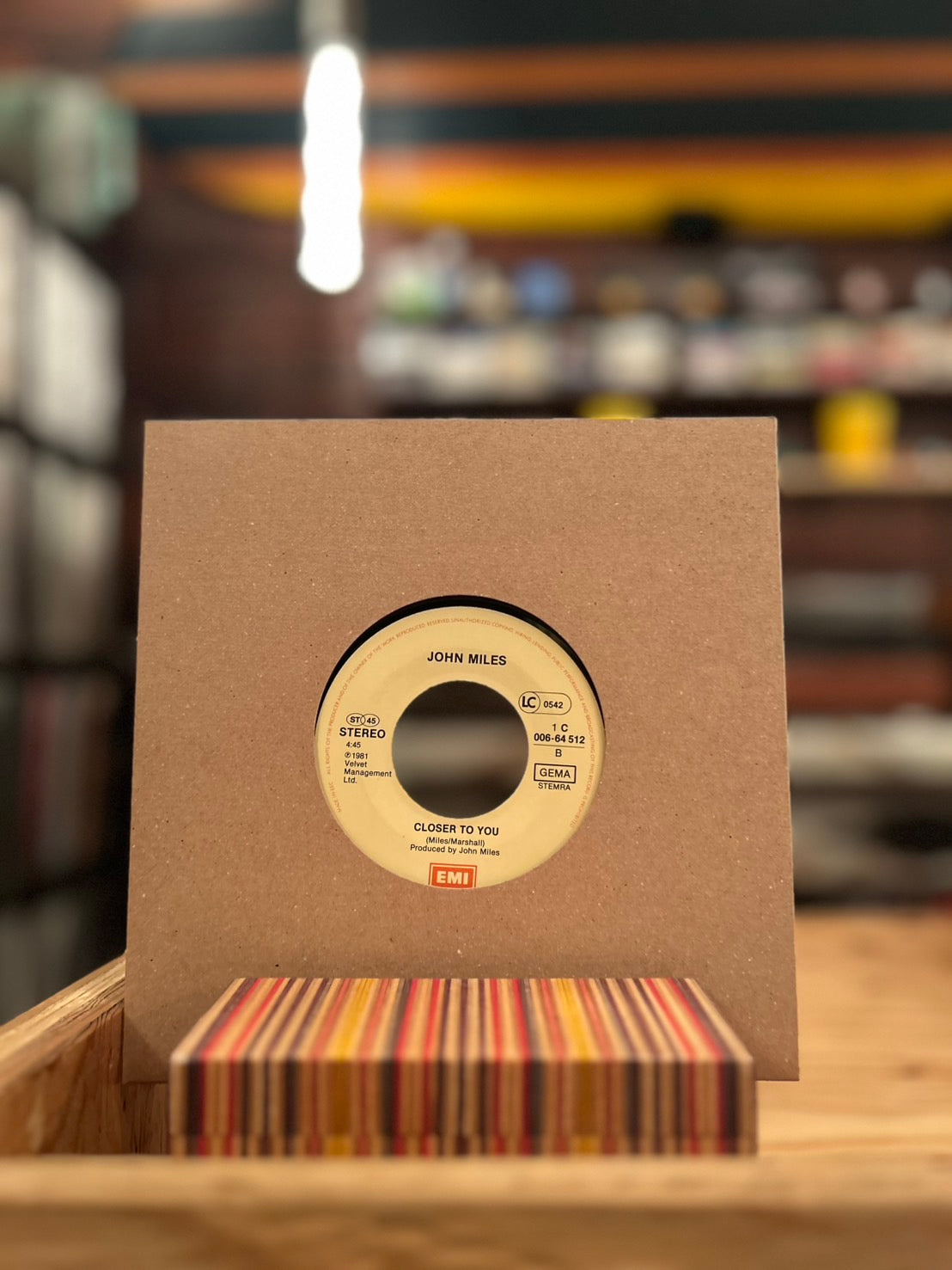 JOHN MILES / TURN YOURSELF LOOSE