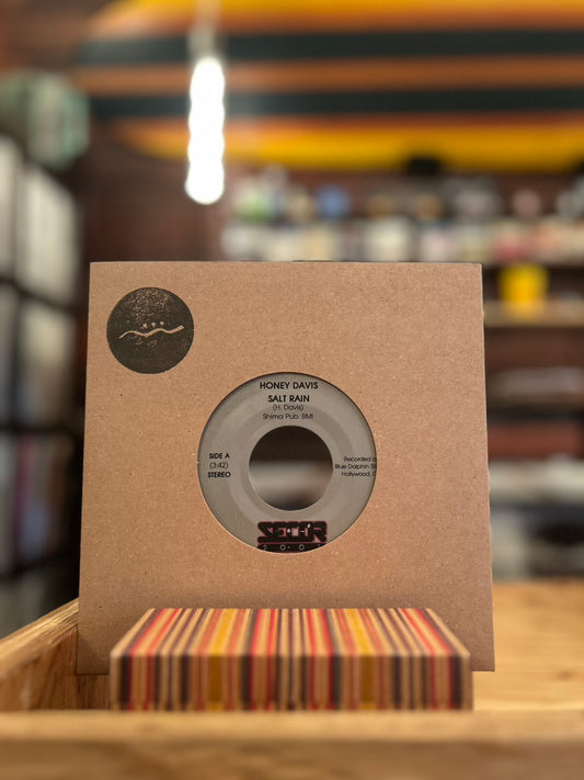 HONEY DAVIS / SALT RAIN