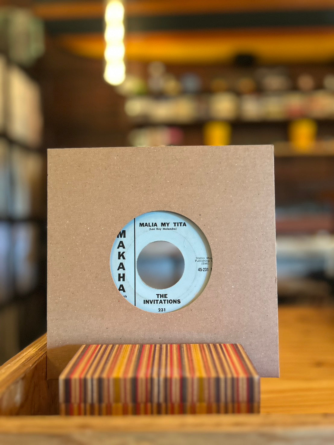 THE INVITATIONS / KISS ME LOVE