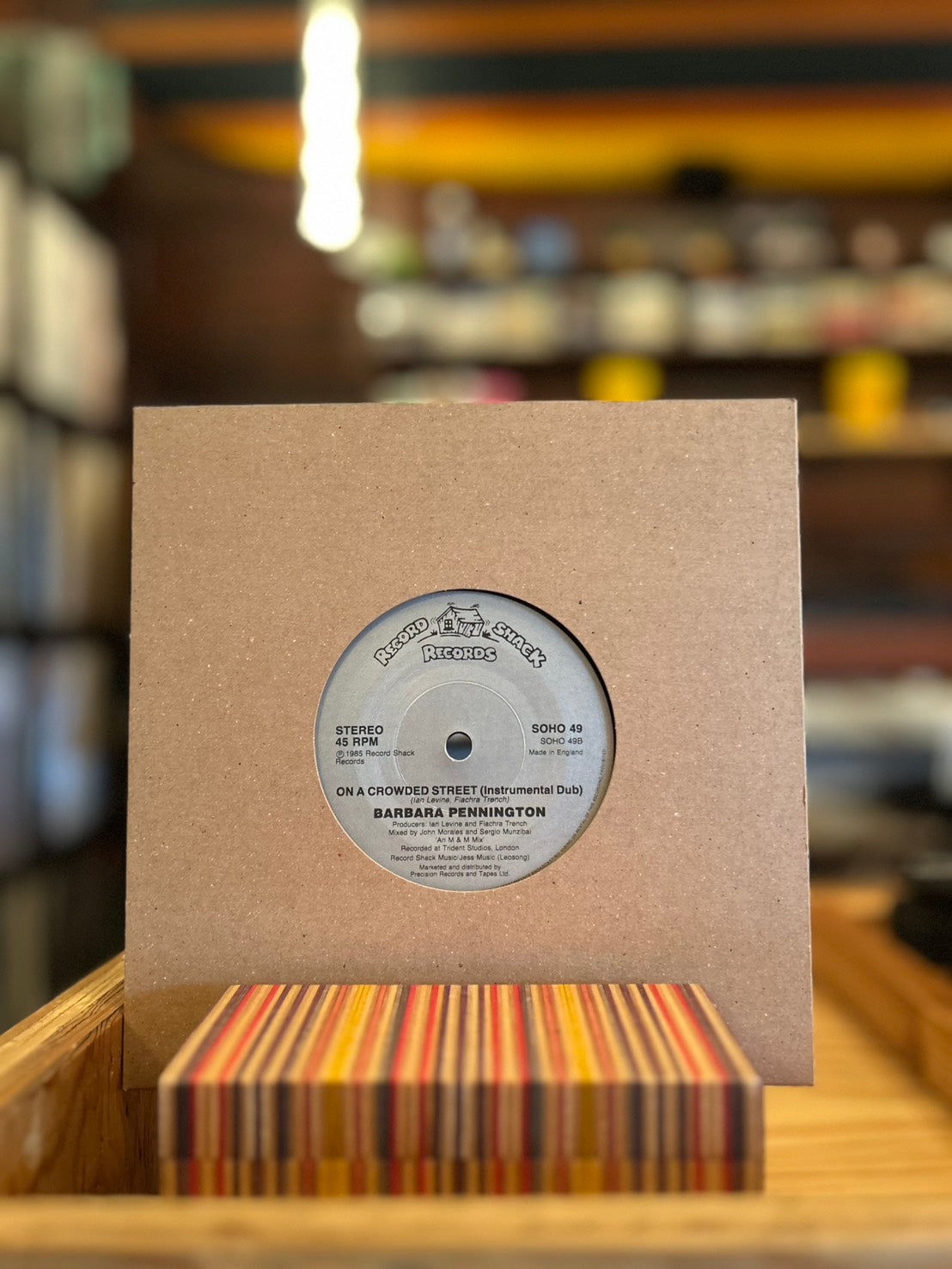 BARBARA PENNINGTON / ON A CROWDED STREET