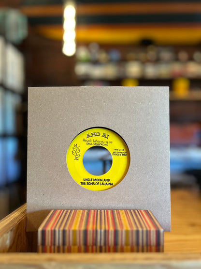 UNCLE MOON ANDTHE SONS OF LAHAINA / HAUOLI LAHANAU IA OE