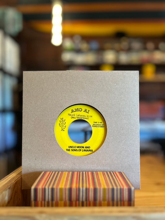 UNCLE MOON ANDTHE SONS OF LAHAINA / HAUOLI LAHANAU IA OE