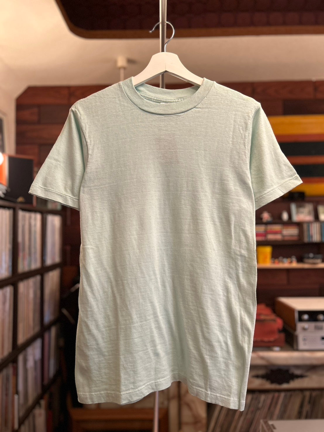 80s TOWN & COUNTRY TEE