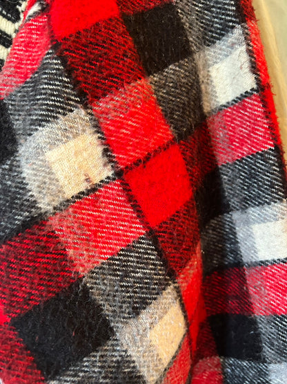 OAK POINTE CHECK PULLOVER HOODIE