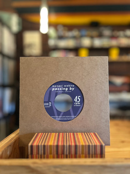 WAKITA MONARI / PASSING BY